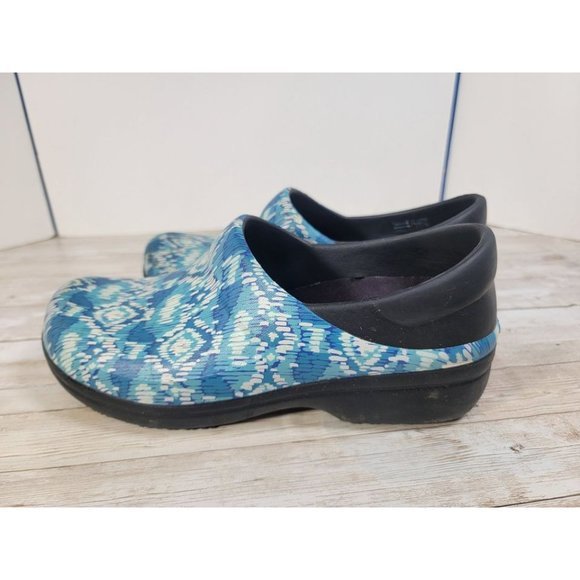 Crocs Dual Comfort Neria Pro II Graphic Clogs Slip Resistant 205385 Women Size 8 - Picture 5 of 10